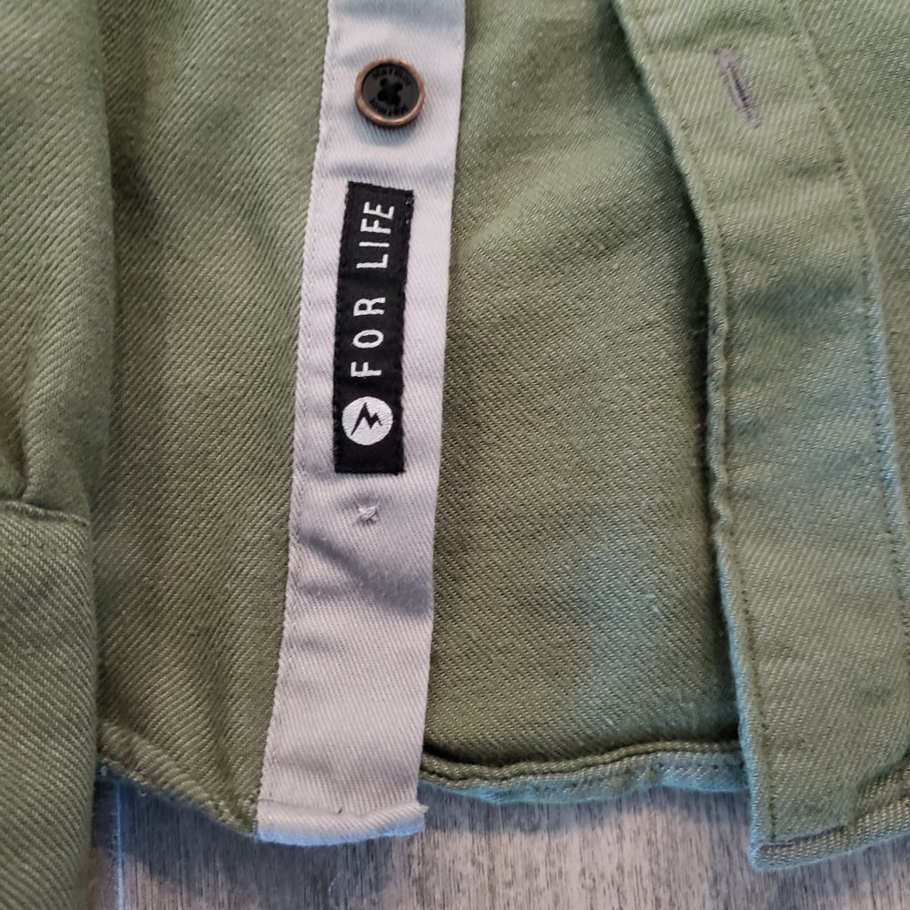 Marmot button down - Picture 2 of 4
